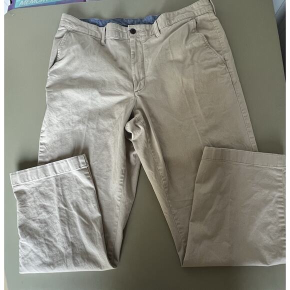 LL Bean Classic Fit Pants Men’s 38x29 Khaki Color - Picture 1 of 4